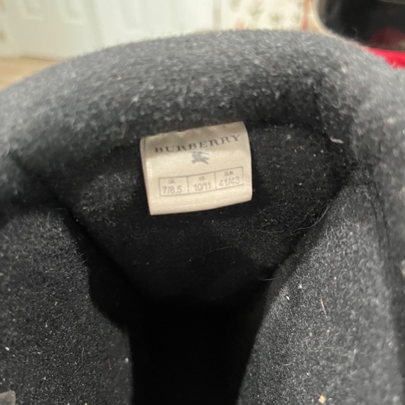 Burberry boots - Picture 3 of 4